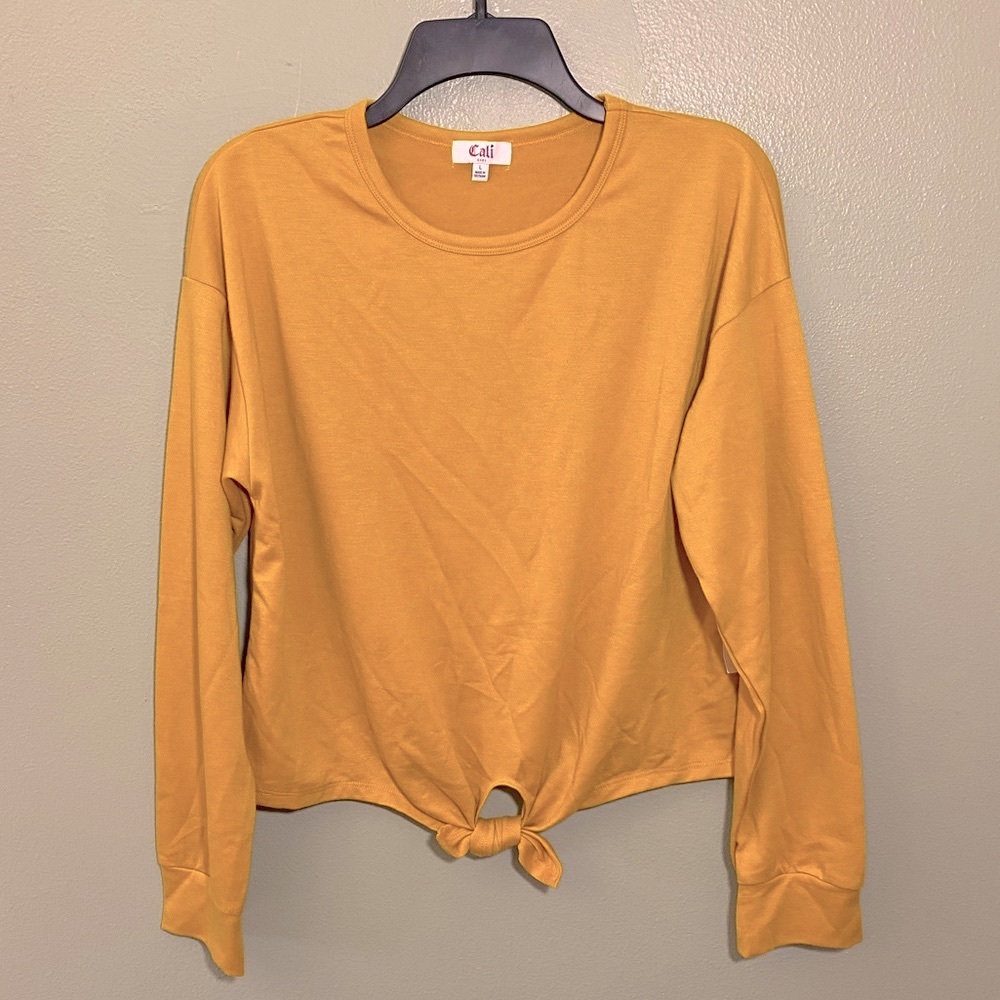 Front Knot Top